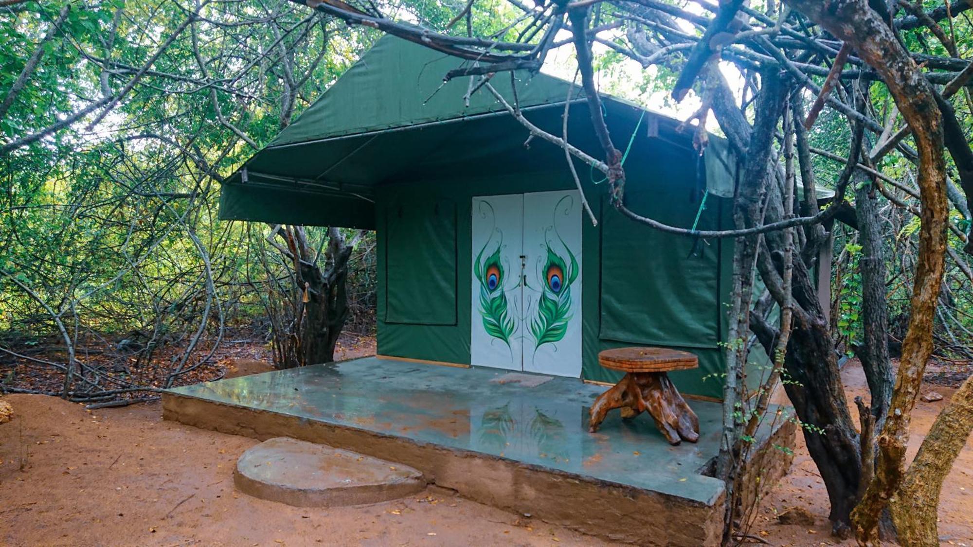 Yala Podi Hoona Bush Camp Hotel ภายนอก รูปภาพ
